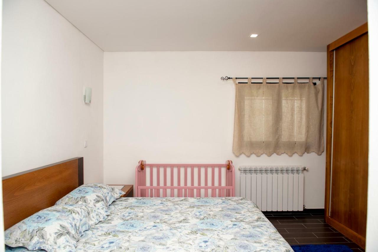 הוילה ויירה דו מיניו Casa Encosta Do Geres-Ferias No Geres מראה חיצוני תמונה