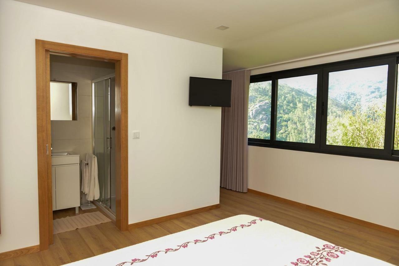 הוילה ויירה דו מיניו Casa Encosta Do Geres-Ferias No Geres מראה חיצוני תמונה