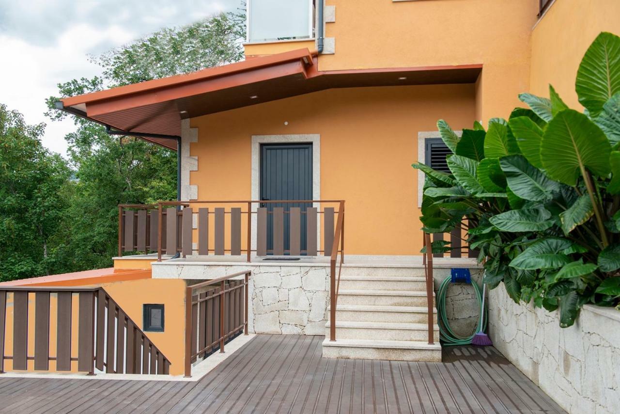 הוילה ויירה דו מיניו Casa Encosta Do Geres-Ferias No Geres מראה חיצוני תמונה