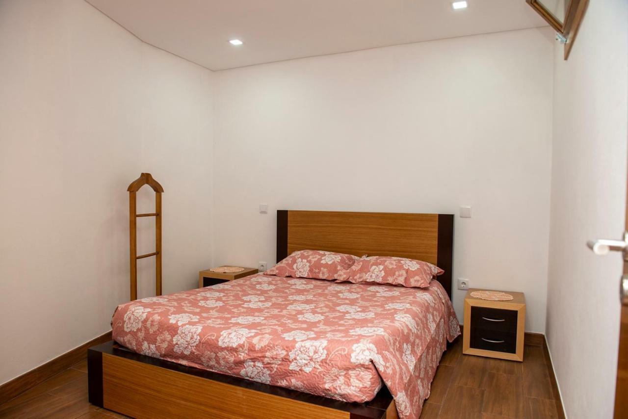 הוילה ויירה דו מיניו Casa Encosta Do Geres-Ferias No Geres מראה חיצוני תמונה